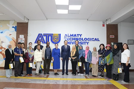A delegation from Utara University, Malaysia (UUM) visited Almaty Technological University. 