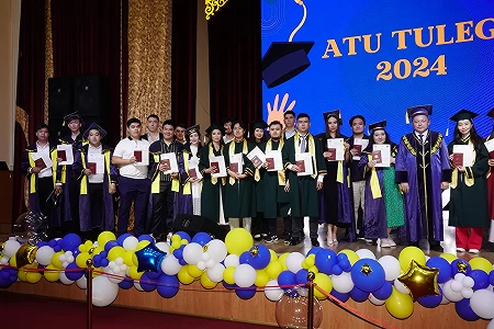 ✨ Магистратура-2024 жылғы түлектерінің дипломдарын алуларыңызбен құттықтаймыз!!!