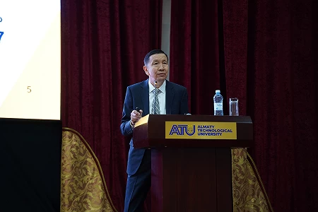 АТУ-да профессор-оқытушылар құрамы мен қызметкерлер үшін «Жаңа оқу жылындағы университеттің даму басымдықтары мен болашағы» атты семинар өтті.