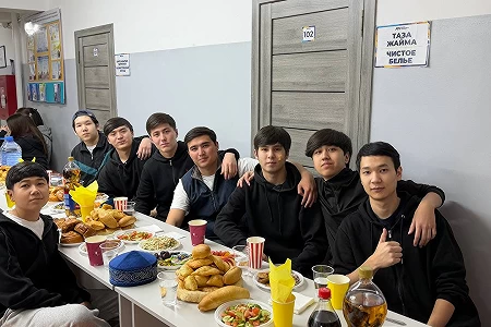 РАМАДАН: АУЫЗАШАР КАК ПРОЯВЛЕНИЕ ЕДИНСТВА И МИЛОСЕРДИЯ