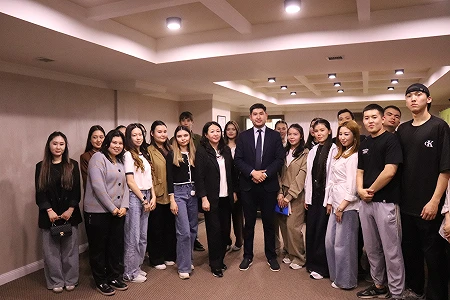 «Алматы Resort» қонақ үйінің басқарушы директоры қонақ дәрісі мен шеберлік сабағын өткізді