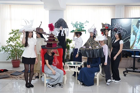 В АТУ состоялась творческая экологическая выставка «Сызық»