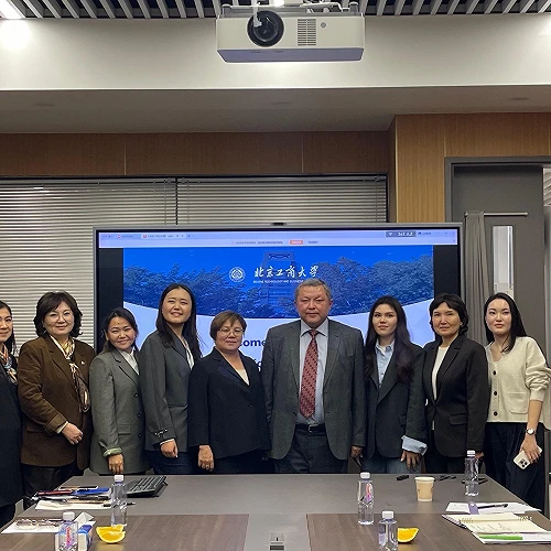 Казахстанско-Китайский центр развития технологий и инноваций АТУ и BTBU. №9